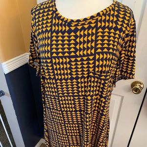 LuLaRoe XL Carly